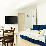 Jad - Comfortable - Apartments - Coresi