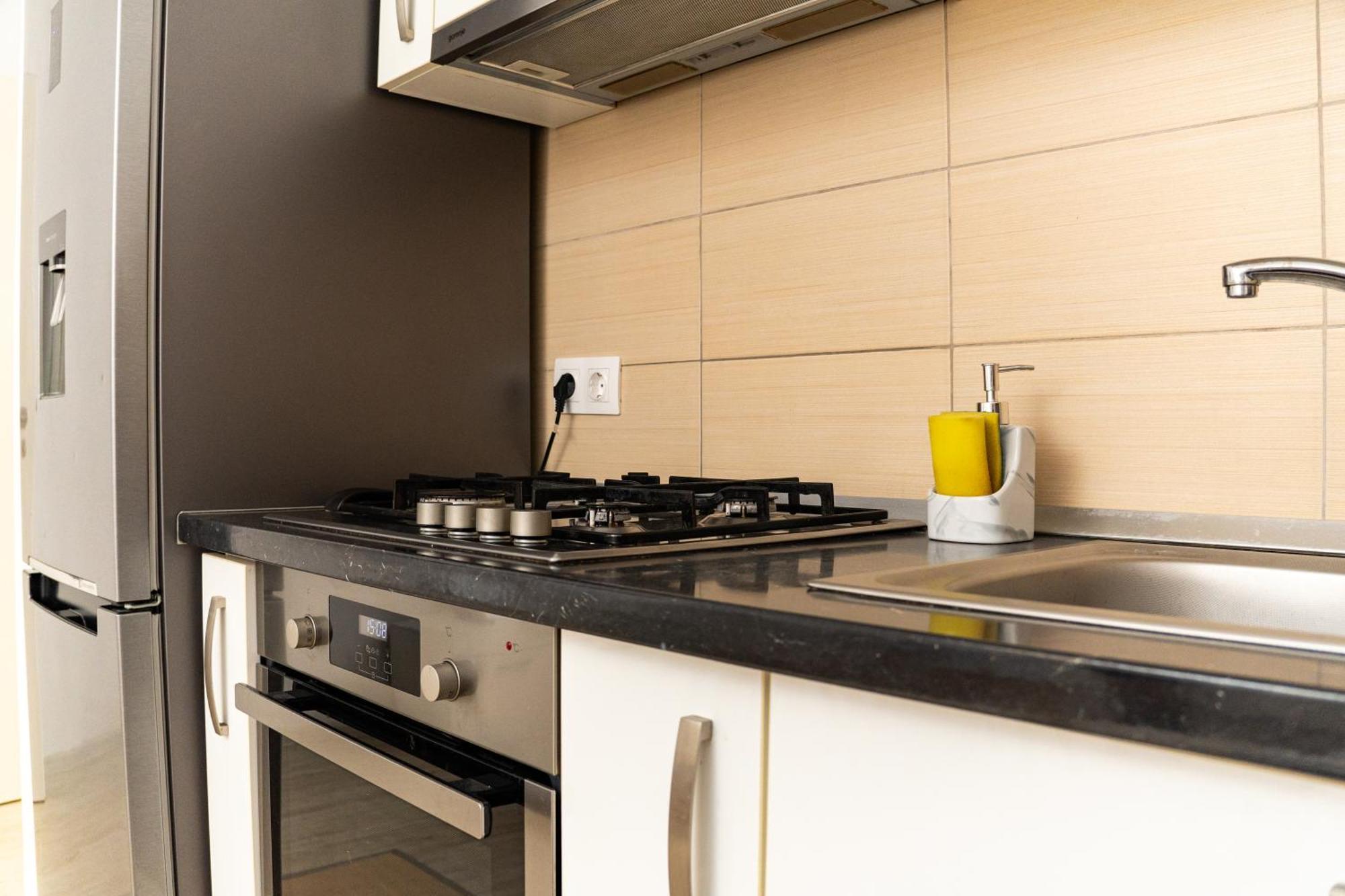 Jad - Comfortable - - Coresi Apartament
